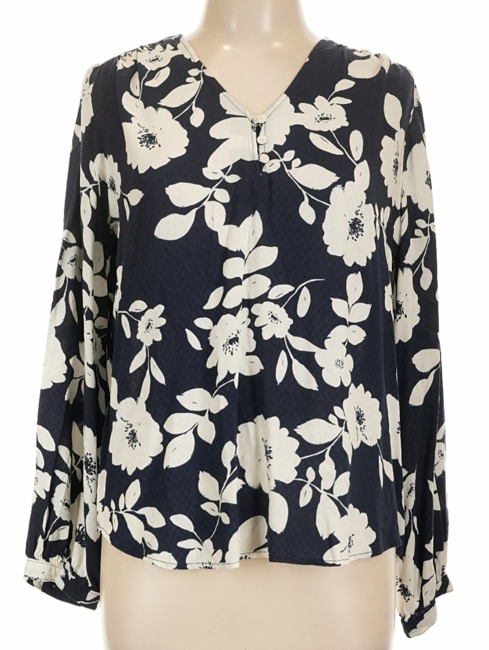 Women’s Navy Blue Floral V-Neck Blouse.sz M